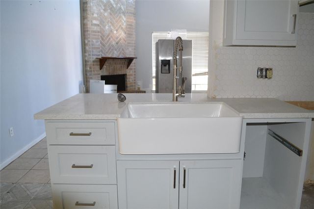 917 Holbech Lane, Channelview, TX 77530