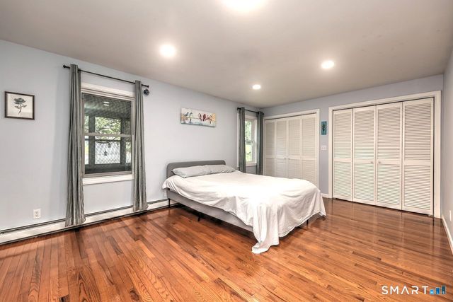 20 Highland Avenue, Woodbridge, CT 06525