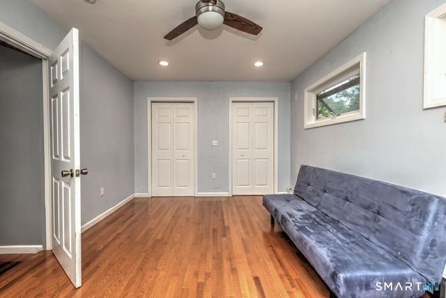 20 Highland Avenue, Woodbridge, CT 06525