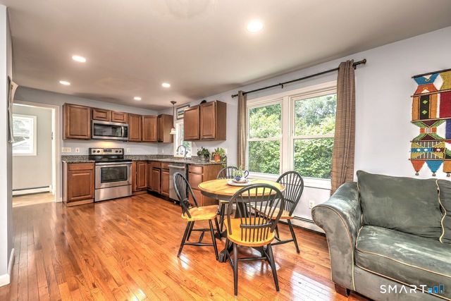 20 Highland Avenue, Woodbridge, CT 06525