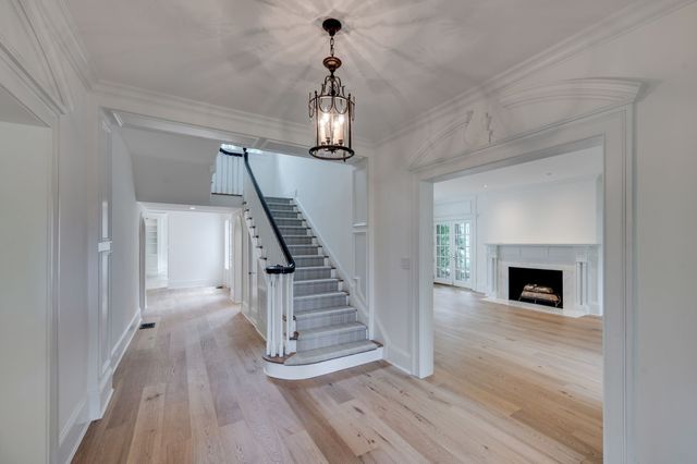 4428 Sheppard Pl, Nashville, TN 37205