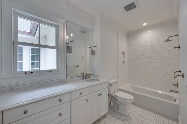 4428 Sheppard Pl, Nashville, TN 37205