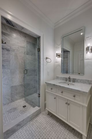 4428 Sheppard Pl, Nashville, TN 37205
