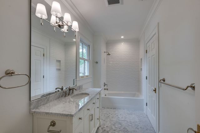 4428 Sheppard Pl, Nashville, TN 37205