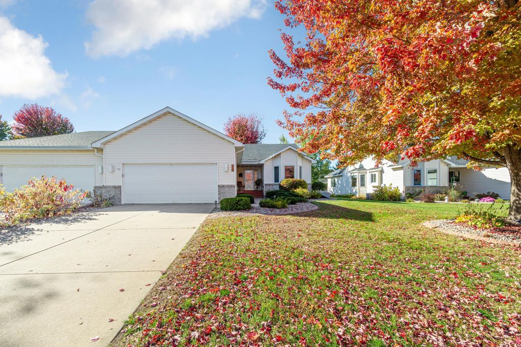 616 Obrien Parkway, Belle Plaine, MN 56011 — exterior