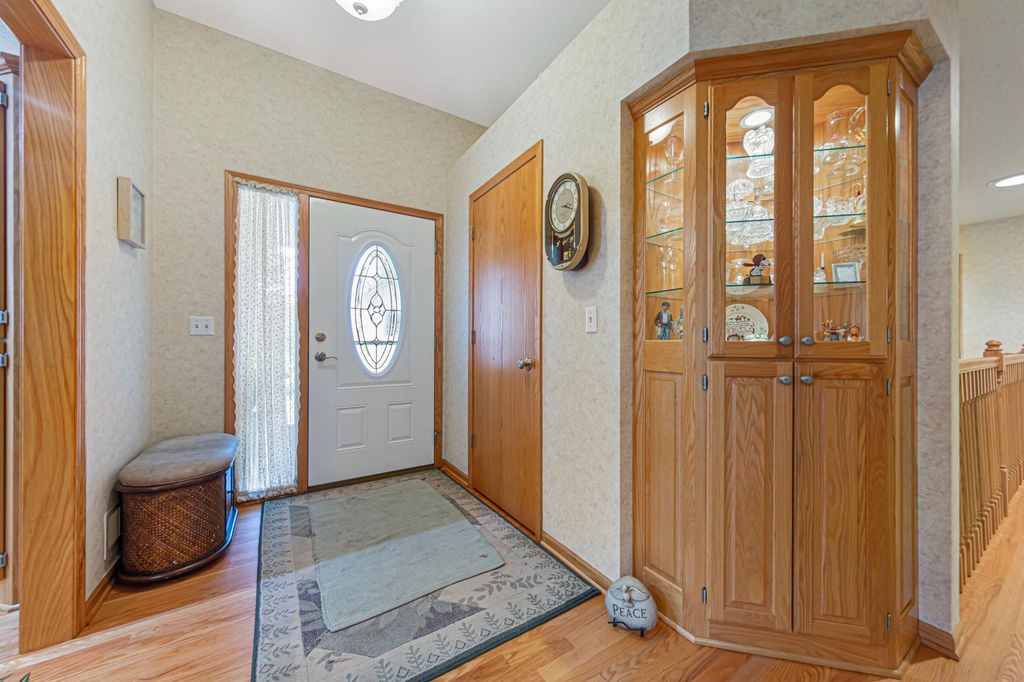616 Obrien Parkway, Belle Plaine, MN 56011 — photo 3