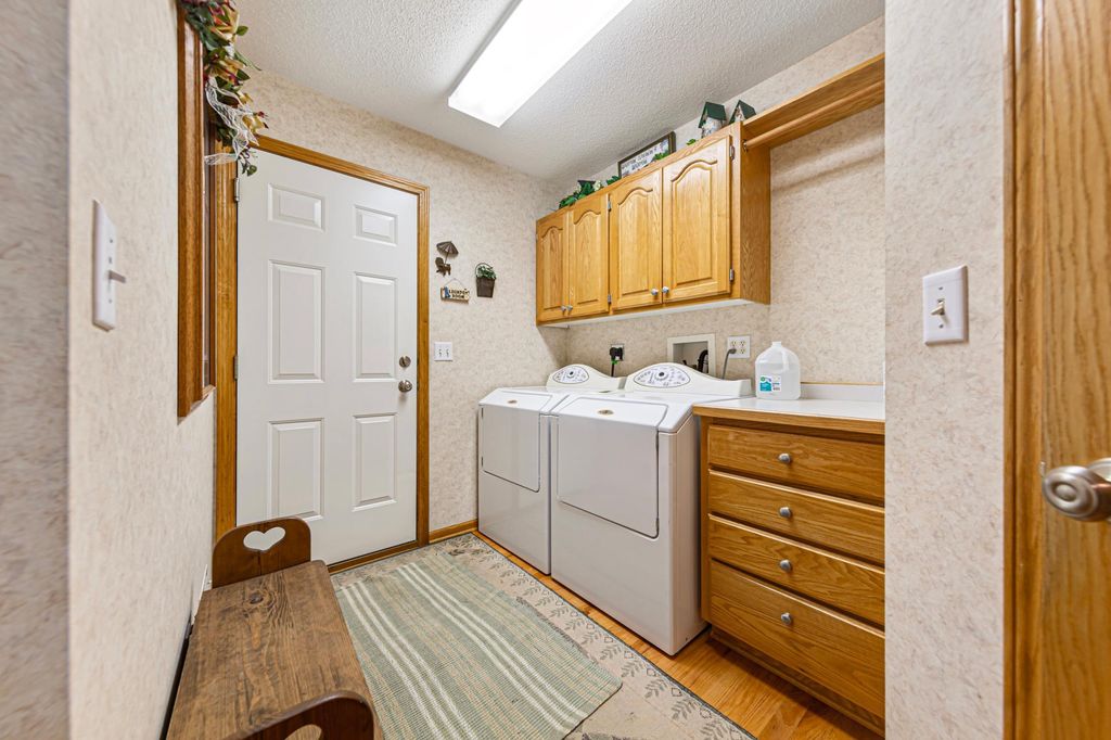 616 Obrien Parkway, Belle Plaine, MN 56011 — photo 5