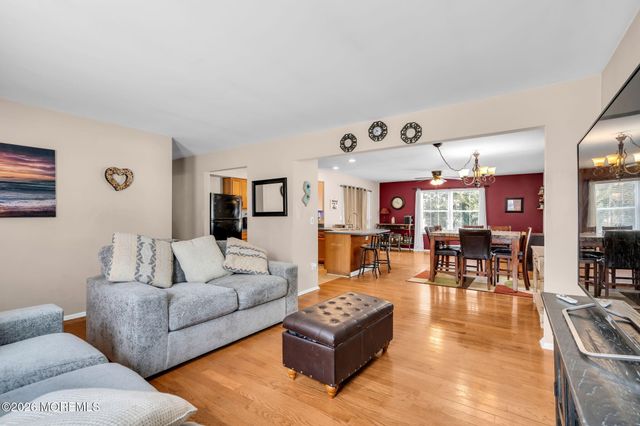 22 Evelyn Court, Brick, NJ 08723