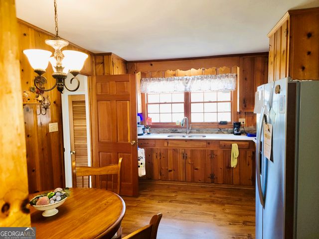 427 Oak Hill Drive, Trion, GA 30753