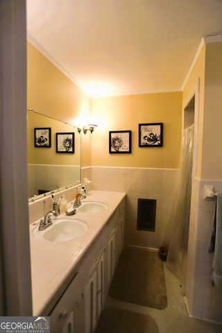 427 Oak Hill Drive, Trion, GA 30753