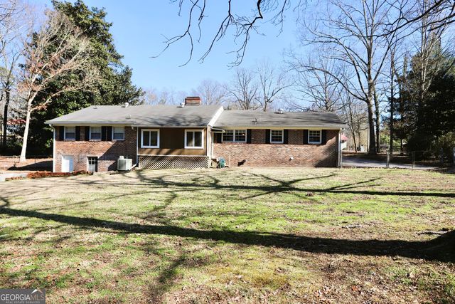 427 Oak Hill Drive, Trion, GA 30753