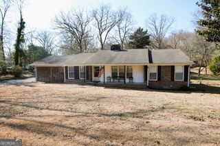 427 Oak Hill Drive, Trion, GA 30753