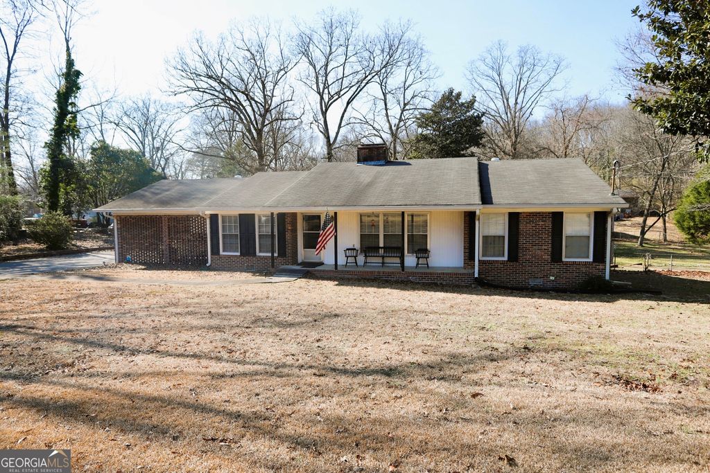 427 Oak Hill Drive, Trion, GA 30753