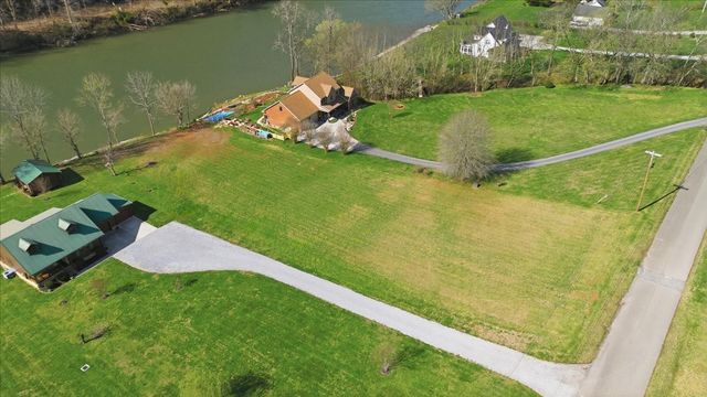 854 Holston Shores Dr, Rutledge, TN 37861