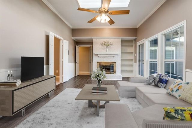 10127 Chisholm Trail, Dallas, TX 75243