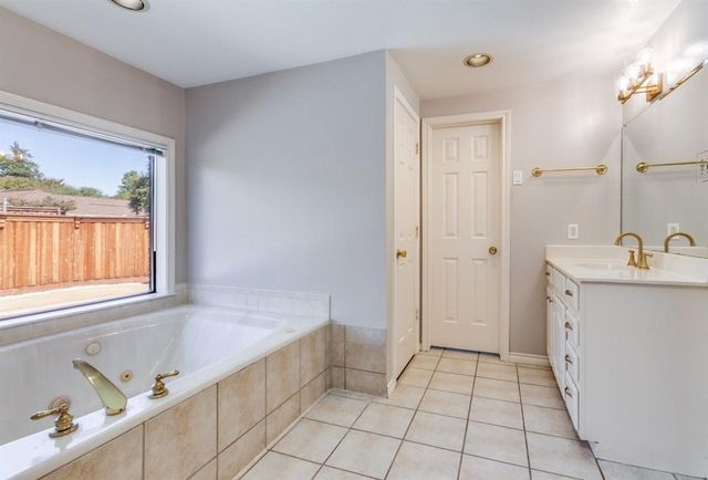 10127 Chisholm Trail, Dallas, TX 75243