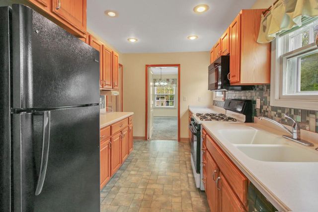 518 S. Lakeshore DRIVE, Fontana, WI 53125