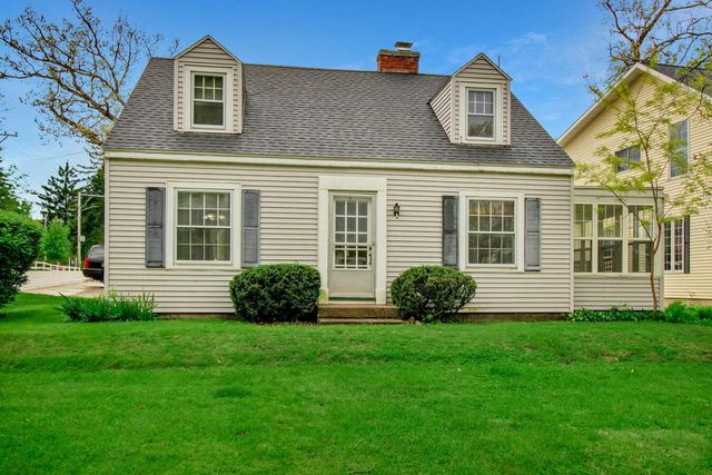518 S. Lakeshore DRIVE, Fontana, WI 53125