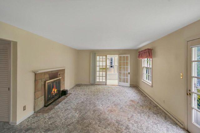 518 S. Lakeshore DRIVE, Fontana, WI 53125