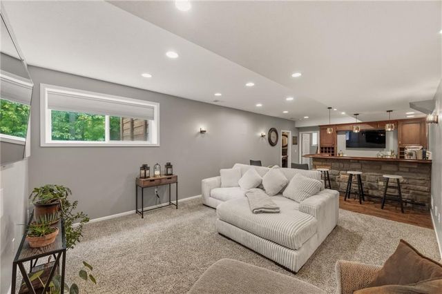 4539 Grove Street, Shawnee, KS 66226