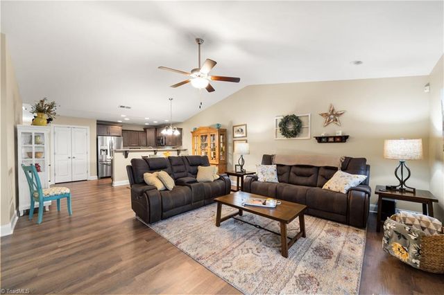 202 Oak Ridge Drive, Archdale, NC 27263