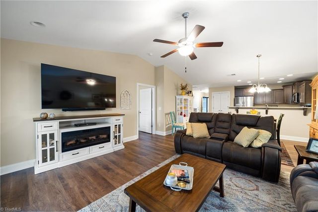 202 Oak Ridge Drive, Archdale, NC 27263