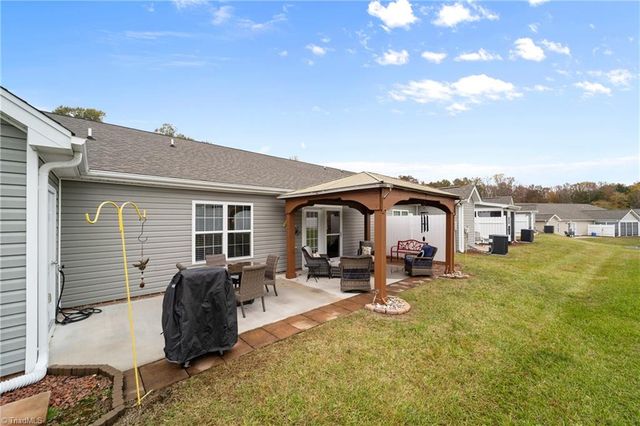 202 Oak Ridge Drive, Archdale, NC 27263