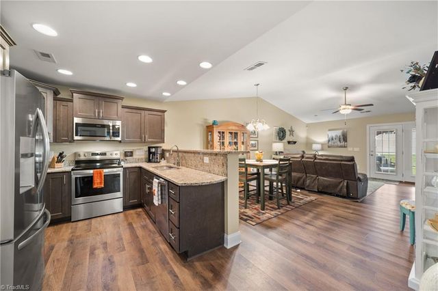 202 Oak Ridge Drive, Archdale, NC 27263