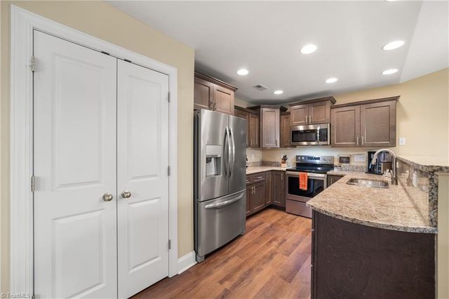 202 Oak Ridge Drive, Archdale, NC 27263