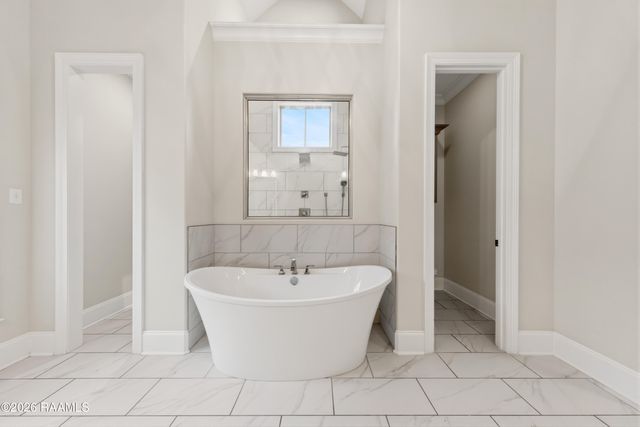 104 Mcarthur Court, Youngsville, LA 70592