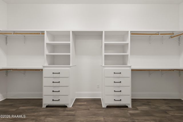 104 Mcarthur Court, Youngsville, LA 70592