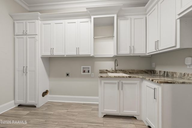 104 Mcarthur Court, Youngsville, LA 70592