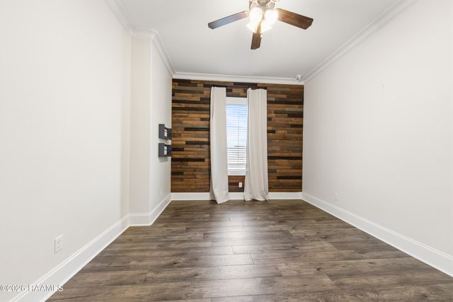 104 Mcarthur Court, Youngsville, LA 70592