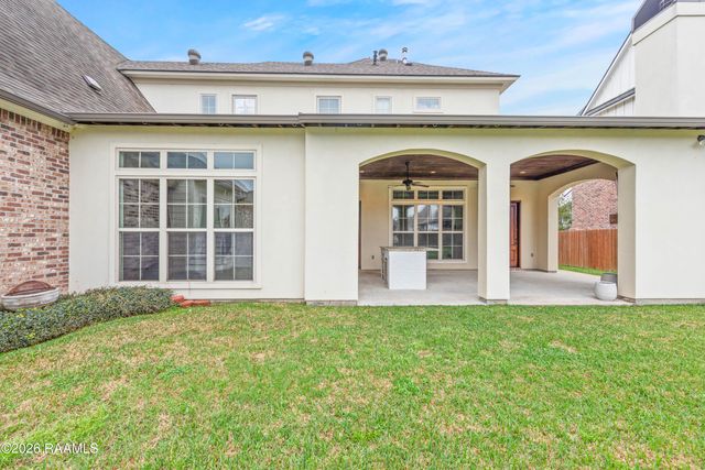 104 Mcarthur Court, Youngsville, LA 70592