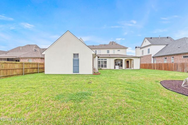 104 Mcarthur Court, Youngsville, LA 70592