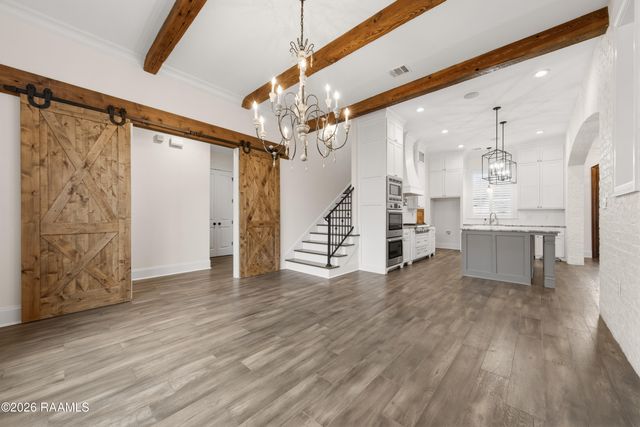 104 Mcarthur Court, Youngsville, LA 70592