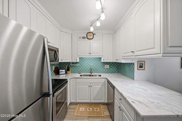 1896 New River Inlet Road 1105, N Topsail Beach, NC 28460
