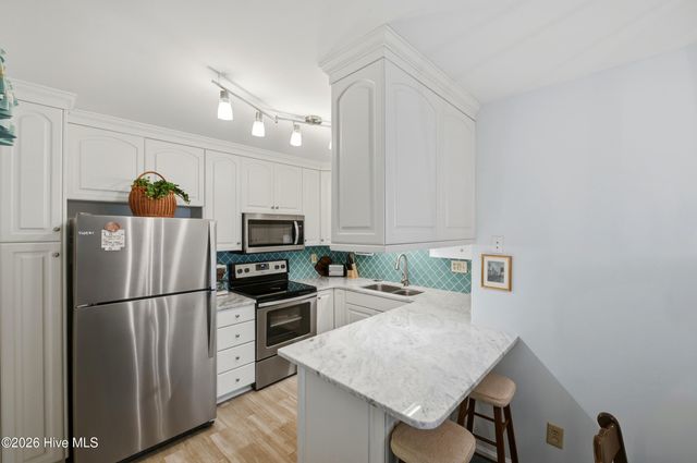 1896 New River Inlet Road 1105, N Topsail Beach, NC 28460
