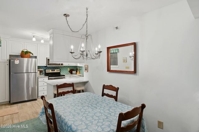 1896 New River Inlet Road 1105, N Topsail Beach, NC 28460