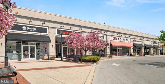 121 FOUR LEAF DR, Downingtown, PA 19335