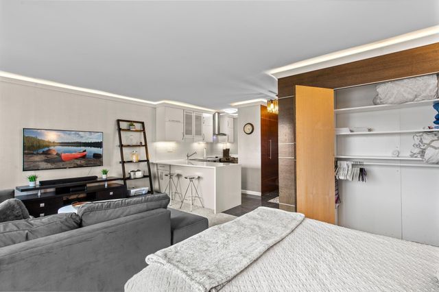 15 S 1st Street A1108, Minneapolis, MN 55401