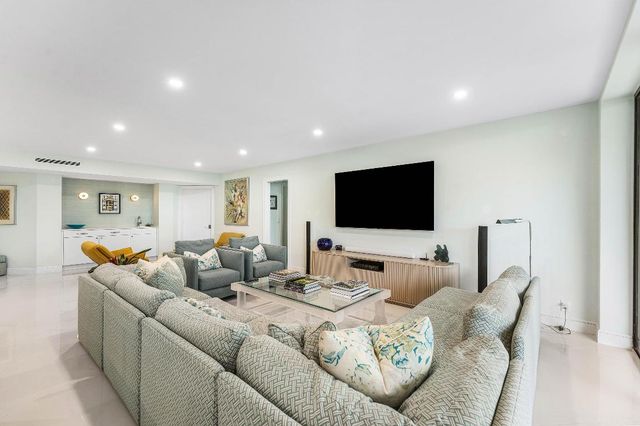 2778 S Ocean Boulevard 107s, Palm Beach, FL 33480