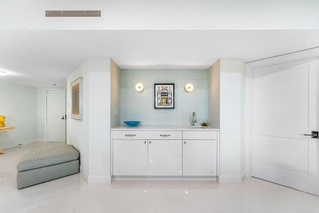 2778 S Ocean Boulevard 107s, Palm Beach, FL 33480