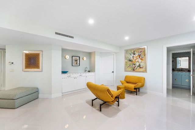 2778 S Ocean Boulevard 107s, Palm Beach, FL 33480