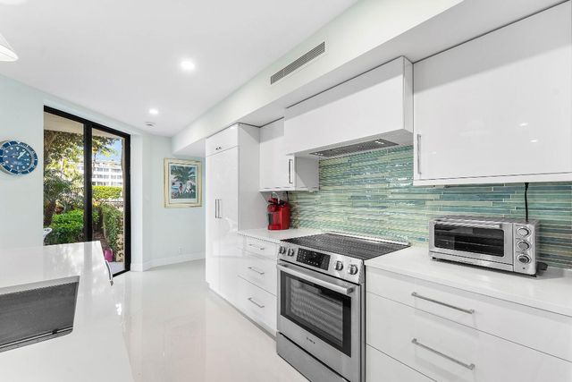 2778 S Ocean Boulevard 107s, Palm Beach, FL 33480