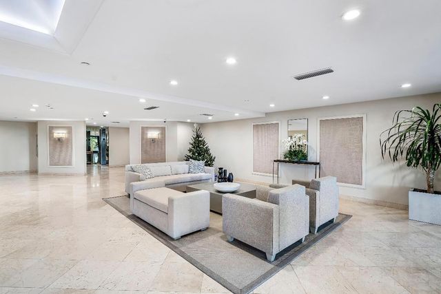 2778 S Ocean Boulevard 107s, Palm Beach, FL 33480