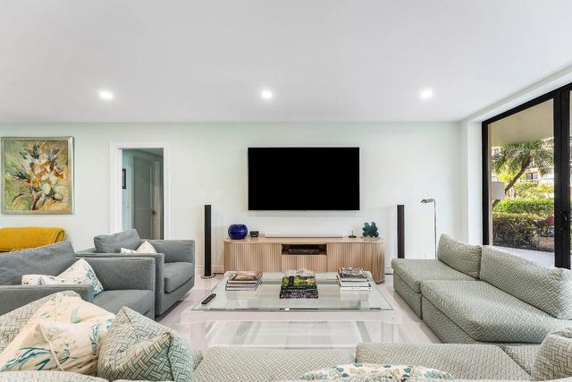 2778 S Ocean Boulevard 107s, Palm Beach, FL 33480