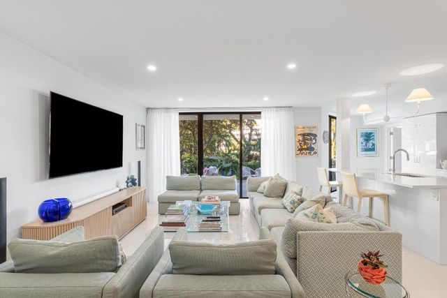 2778 S Ocean Boulevard 107s, Palm Beach, FL 33480