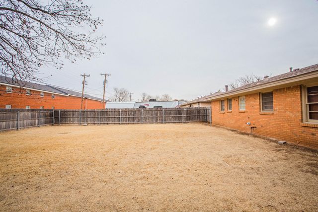 4932 9th Street, Lubbock, TX 79416
