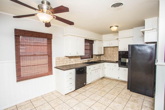 4932 9th Street, Lubbock, TX 79416